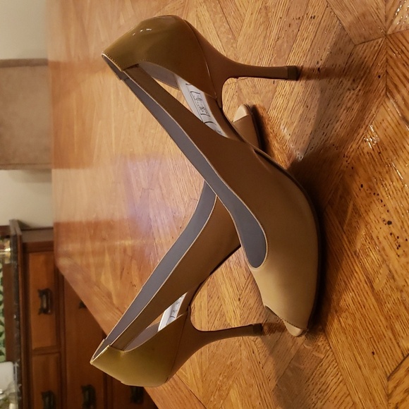 Beige Leather Peep-toe Heels - Picture 1 of 9